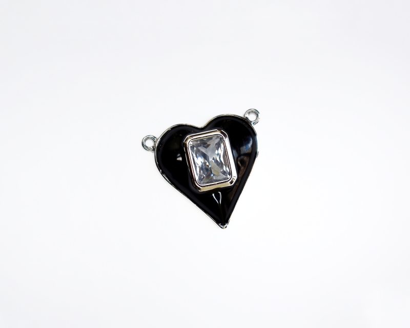 Коннектор Сердце с эмалью и фианитом цвет серебро размер 18*19мм Серебро