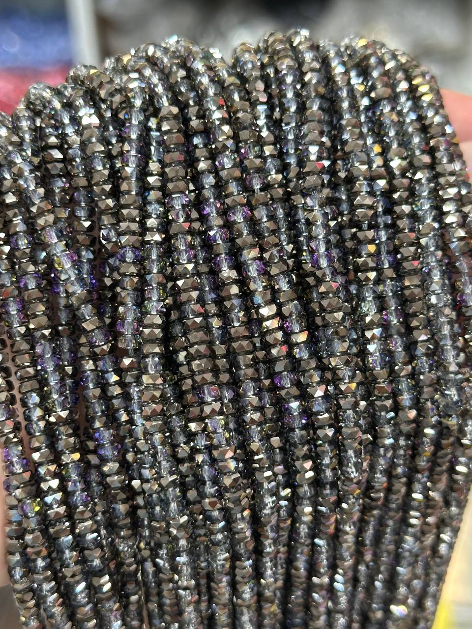 Бусины стеклянные размер 2,5*3,9мм цвет серый